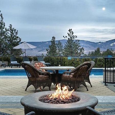 Under The Tree - Bed & Breakfast Kelowna Buitenkant foto